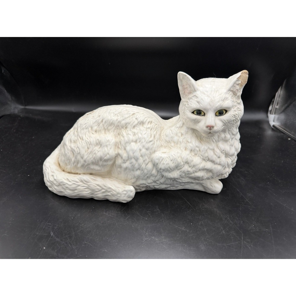 VTG Lg Ceramic White Cat Statue Figurine Persian Laying Blue Eyes Hand Painted